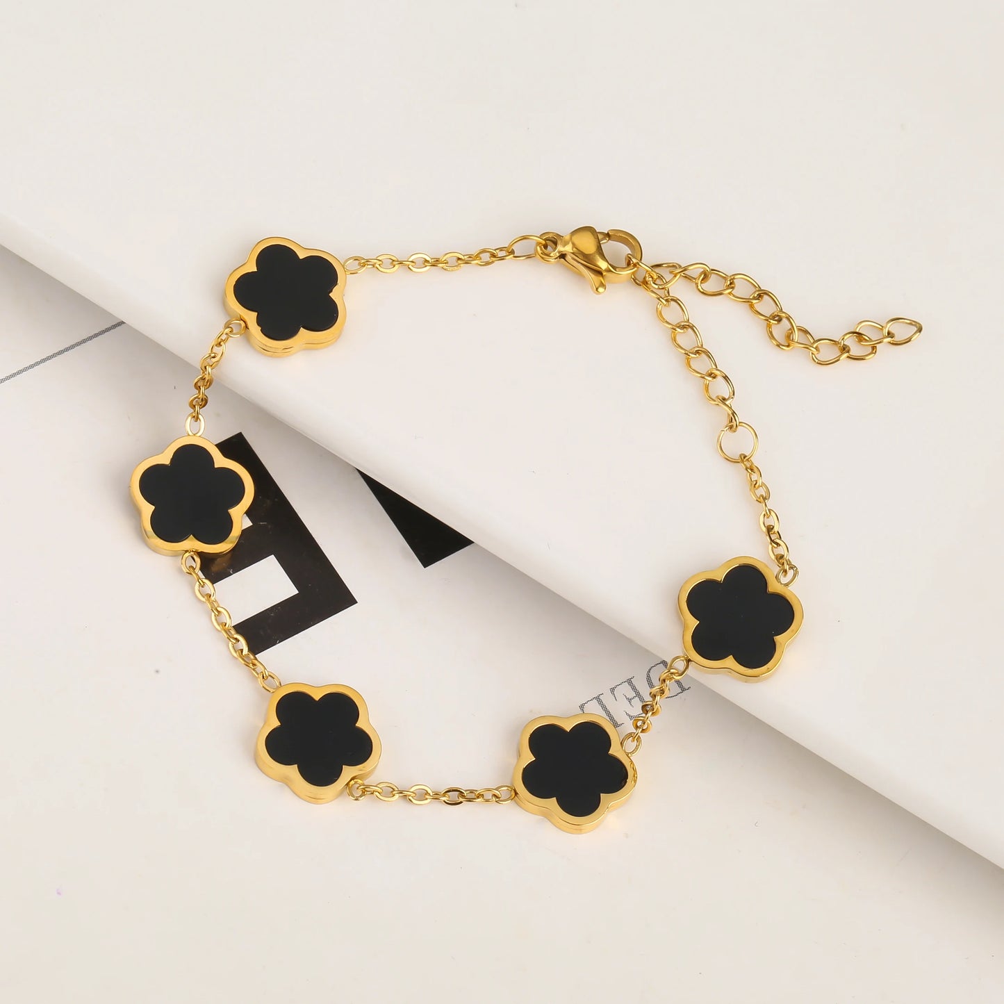 Adjustable New Design Gold Plated Stainless Steel 316L Plant Flower Bracelet with Five Leaf Petals Women'S Luxury Gifts Clover